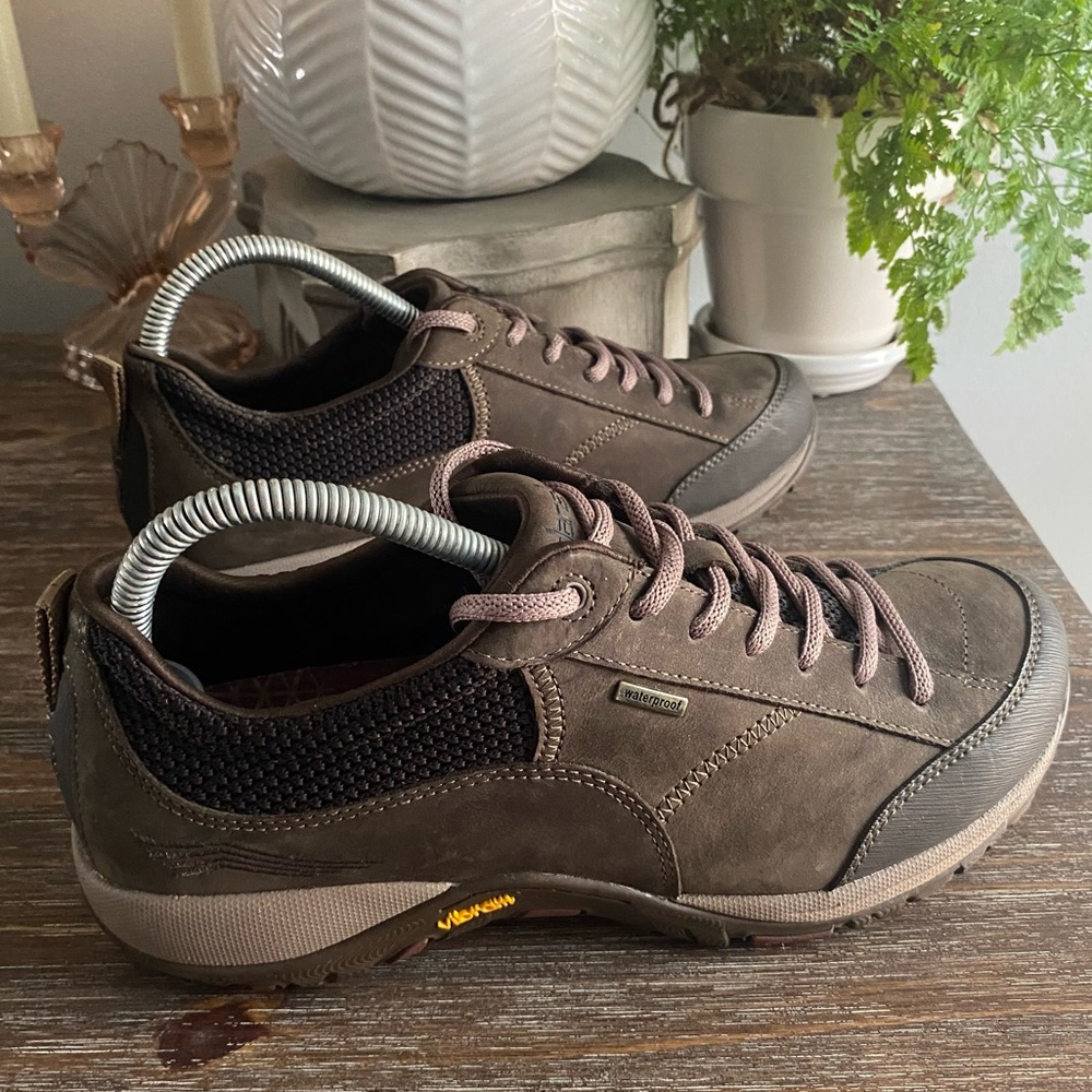 Dansko‎ Paisley Waterproof Suede Leather Sneakers Shoes Womens 40 Walnut Brown - Picture 5 of 16